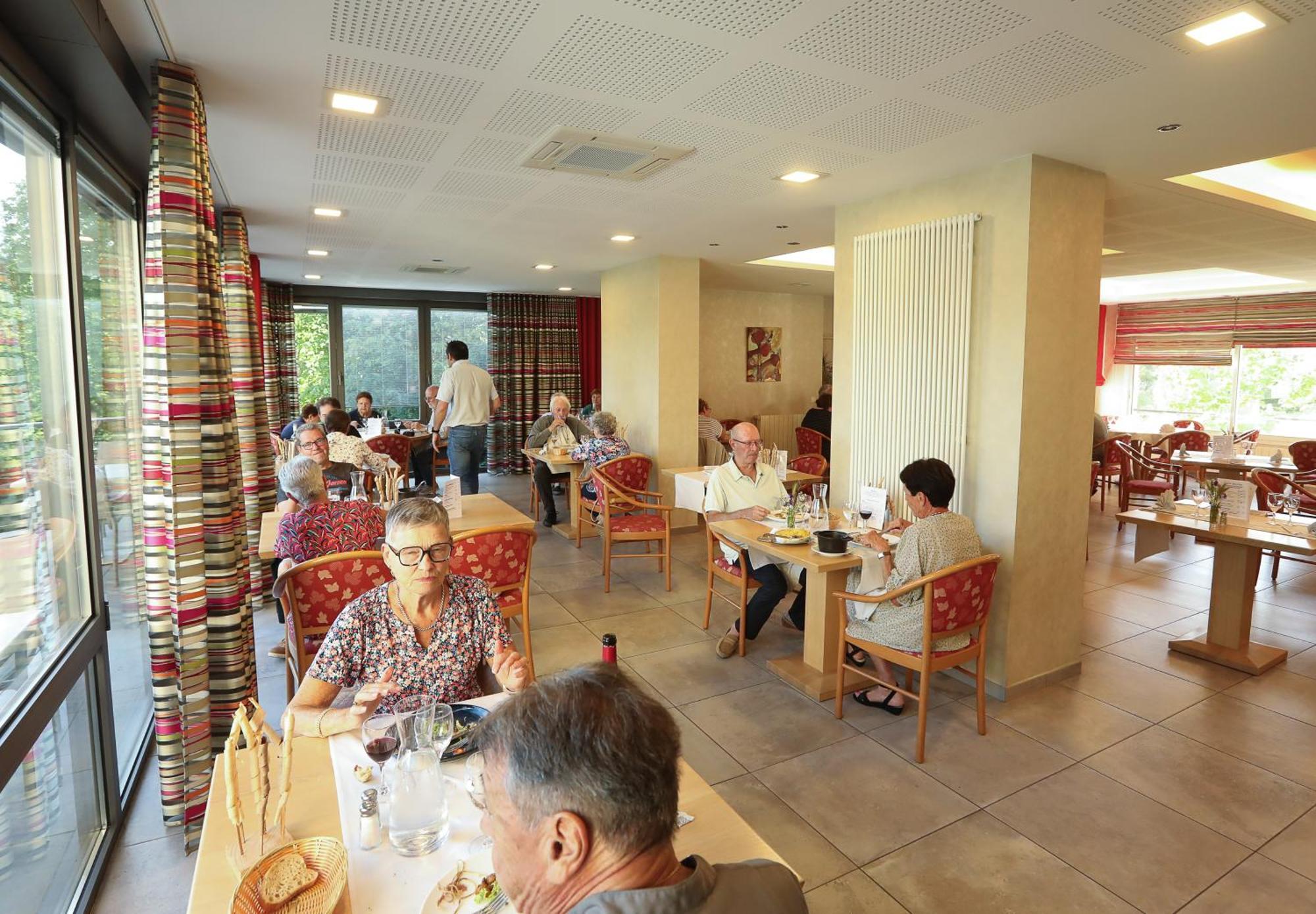 Logis Hotel Spa Restaurant Le Provence Lanarce Eksteriør bilde